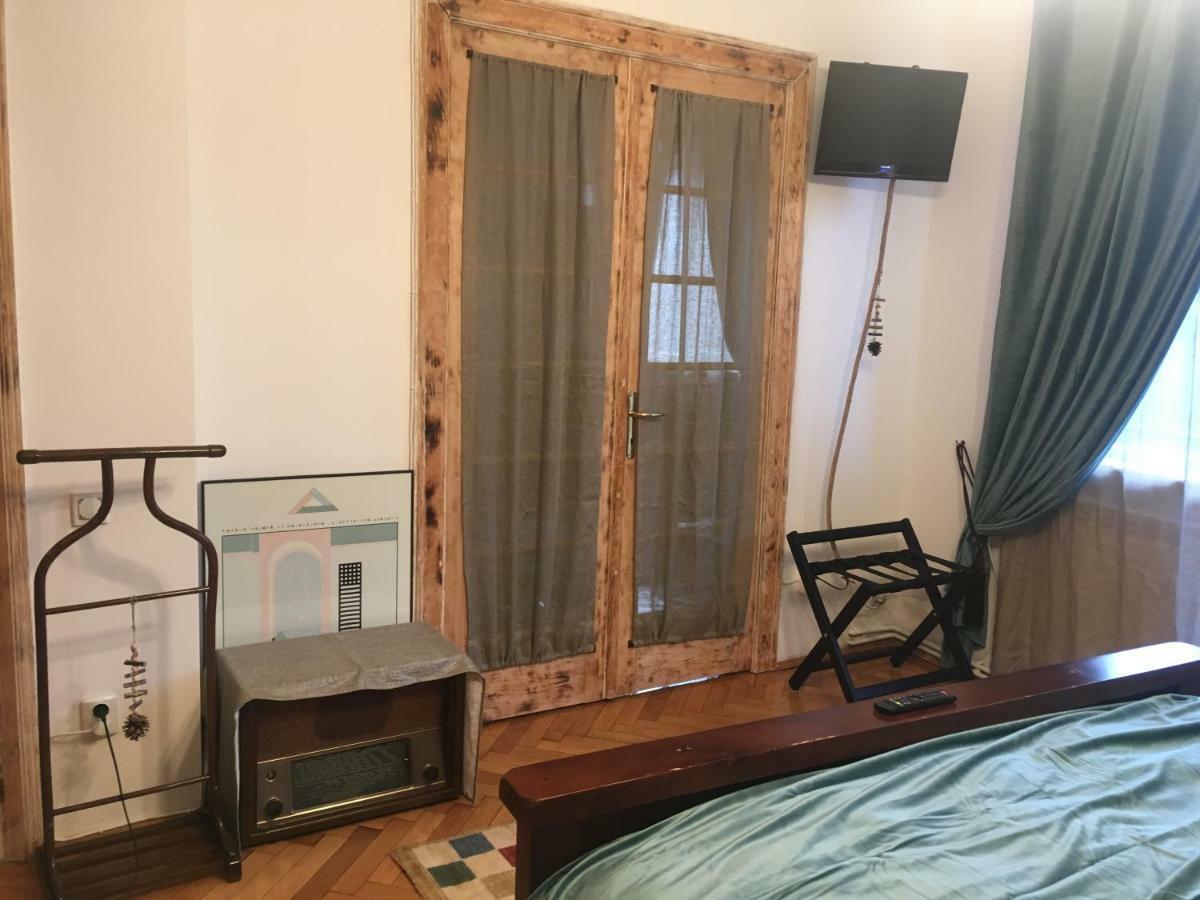 Vintage Apartment บูคาเรสต์ ภายนอก รูปภาพ